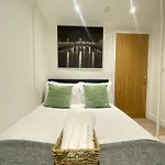 Elitestay Private En-Suite Rooms Stratford Centre London