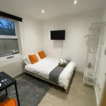 Elitestay Private En-Suite Rooms Stratford Centre London
