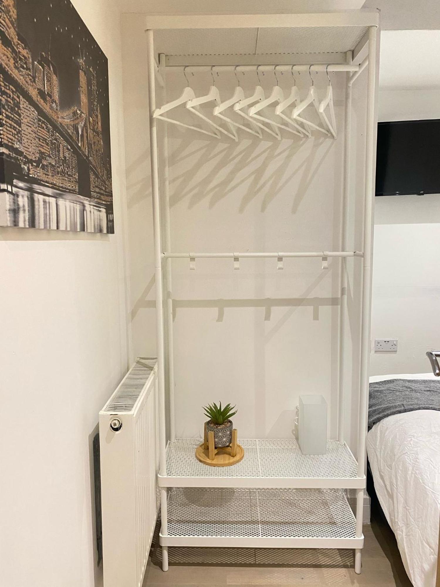 Elitestay Private En-suite Stratford Centre Couette-café Londres