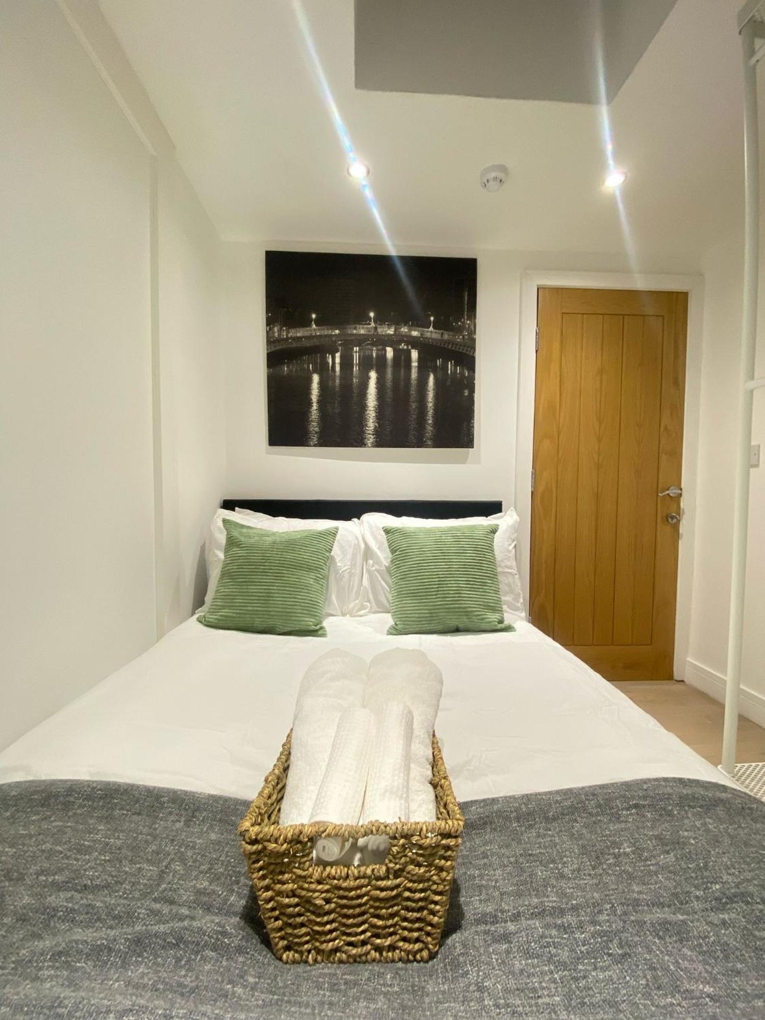 Elitestay Private En-suite Stratford Centre *