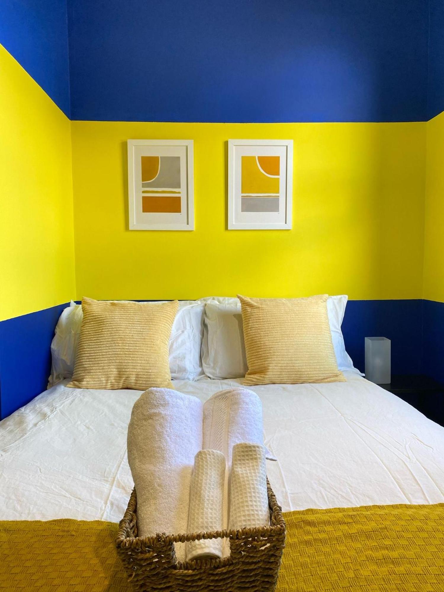 Elitestay Private En-suite Stratford Centre Couette-café Londres
