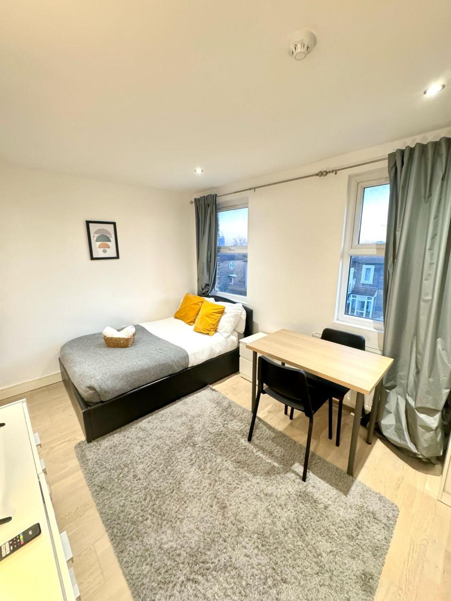 Elitestay Private En-suite Stratford Centre Londres